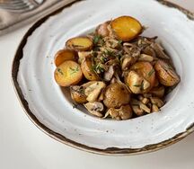 Картофель, жаренный с грибами