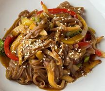 Гречневая лапша Вок с овощами