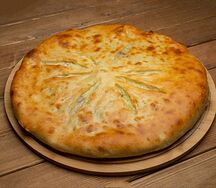 Осетинский пирог с сыром, картофелем и грибами