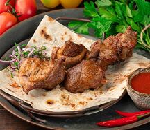 Шашлык из cвинoй шейки