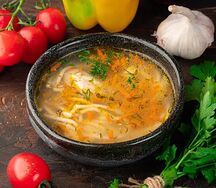 Куриный суп с лапшой