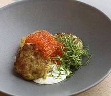 Драники с икрой форели и сметаной