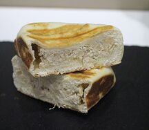 Грилата курица и сыр