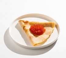 Блин с красной икрой