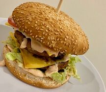 Бургер на углях куриный двойной