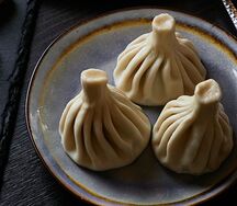 Хинкали двойные с мясом и сыром