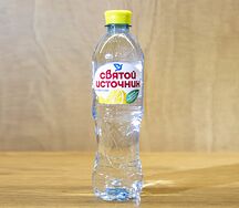 Вода негазированная Святой Источник со вкусом лимона