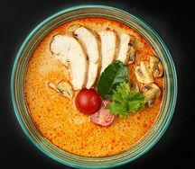 Том ям с курицей