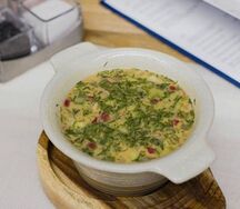 Окрошка на квасе с курицей