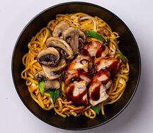 Яичная лапша и курица