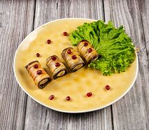 Рулетики из баклажанов с орехами