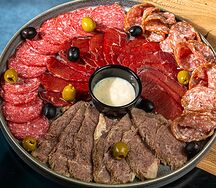 Мясная тарелка