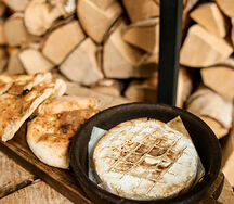 Камамбер запечёный в печи