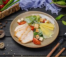 Цезарь с курицей