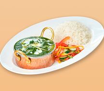 Палак Панир (домашний сыр со шпинатом)