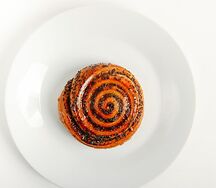 Улитка с маком