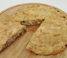 Осетинский пирог с курицей и грибами