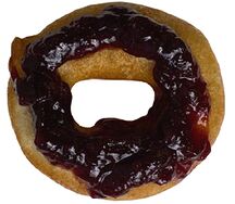 Пончик с лесными ягодами