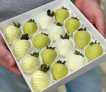 16 клубник в шоколаде №8 (фисташковый шоколад)