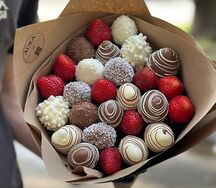 Клубничный букет №4