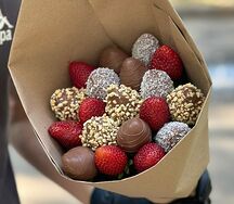 Клубничный букет №5