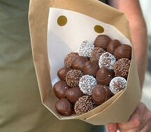 Клубничный букет №14