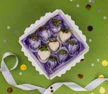 Клубника в бельгийском шоколаде Лиловая нежность 9шт