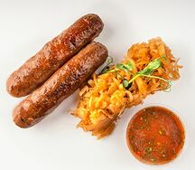 Колбаски из мраморной говядины со специями