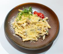 Феттуччине с курицей и грибами