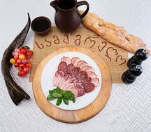 Мясная тарелка