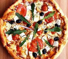 Пицца на среднем тесте Брынза и черри