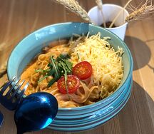 Тальятелле с креветками и маринарой