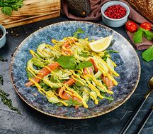 Салат с лососем