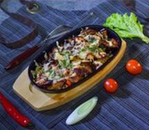 Сковородка со свининой