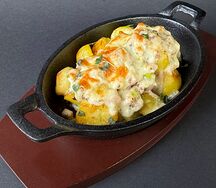 Запечённый мини-картофель с жульеном