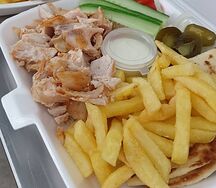 Гирос сувлаки открытый