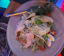 Цезарь с курицей