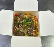 Лапша Wok соба с говядиной 