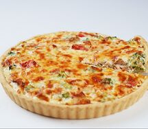 С лососем, брокколи и помидорами, норвежский, большой
