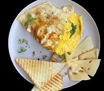 Омлет с ветчиной и сыром