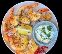 Креветки тигровые с чесноком и зеленью