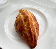 Пирожок с капустой
