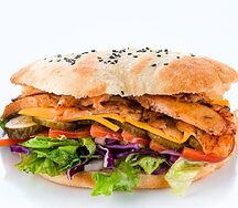 Донер в пите сырный с курицей