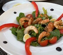 Салат С королевскими креветками