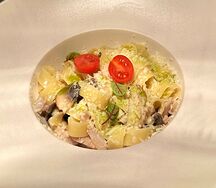 Фетучини с курицей и грибами