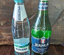 Минеральная вода с газом