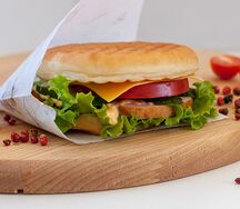 Бейгл с копченой курочкой