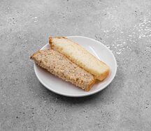 Два кусочка хлеба