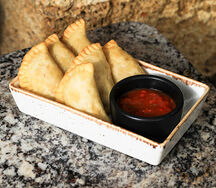 Мини чебуреки с соусом Сальса