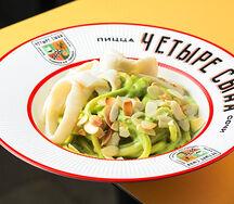 Букатини с песто и кальмаром